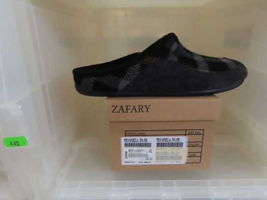 Slippers - ZAFARY - Str. 42