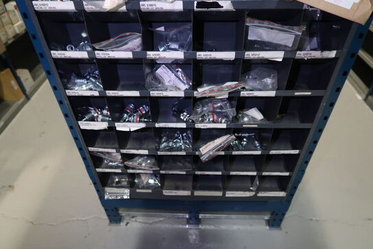 Sortimentsreol med indhold