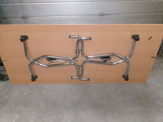 Bord sammenklappeligt