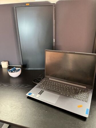 Computer m. Mus, tastetur og headset SAMSUNG/LENOVO PF9XB2115081