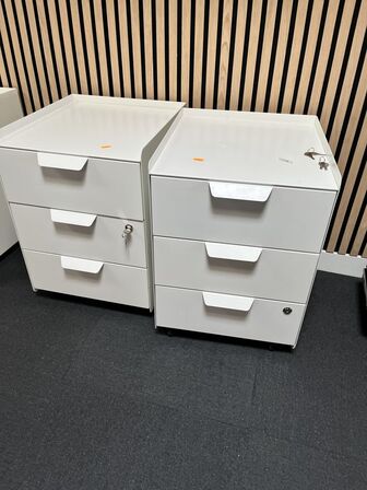 2 stk. Skuffereoler på hjul 40x44x54cm