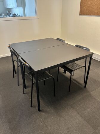 2 stk. Borde m. Stole 110x67 cm