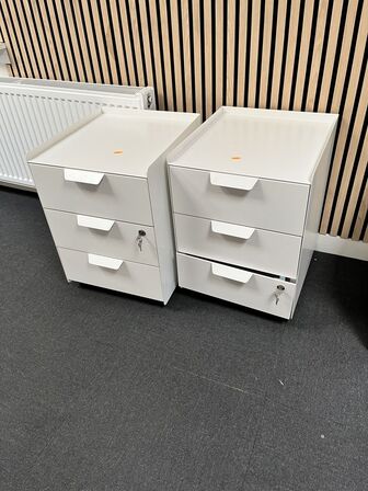 2 stk. Skuffereoler på hjul 40x44x54cm