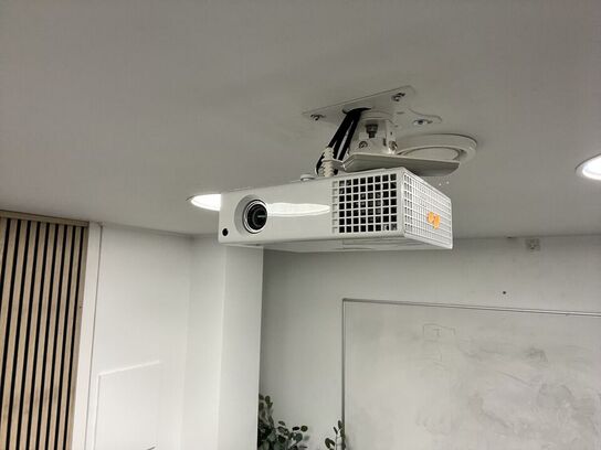 Projektor ACER X1373WH