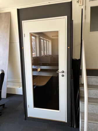 Mutebox COMSTUM BYGGET (LÆS BESKRIVELSE) 106x115x240 cm