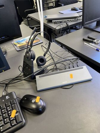 Computer m. Mus, tastetur og headset ASUS/LENOVO