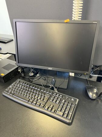 Computer m. Mus, tastetur og headset ASUS VS247