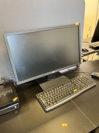 Computer m. Mus, tastetur og headset ASUS VS247