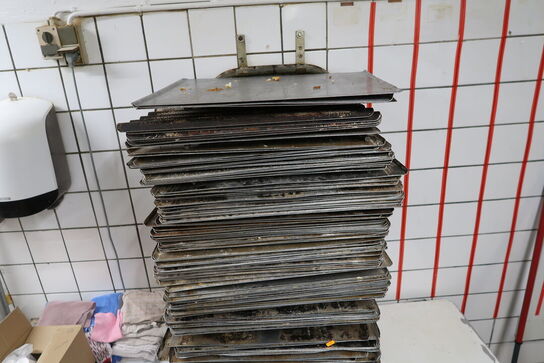 Vægstativ med div. Bageplader