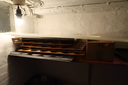 3 stk. klapborde, div. værktøj m.m.