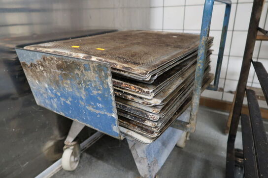 Vogn med div. Bagepalder