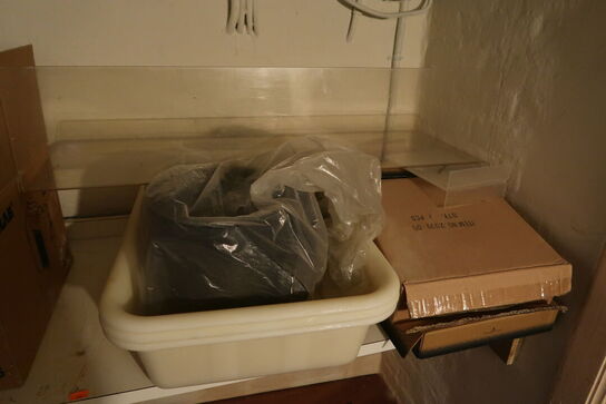 3 stk. klapborde, div. værktøj m.m.