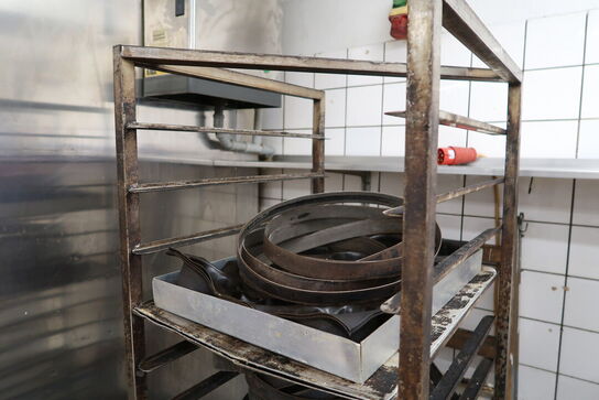 Stikvogn med div. Indhold