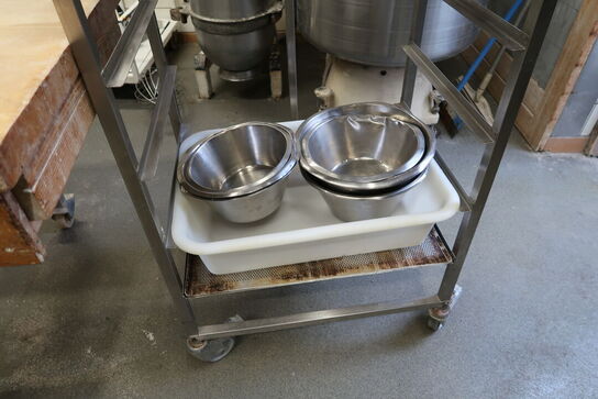 Stikvogn med div. Indhold