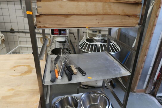 Stikvogn med div. Indhold