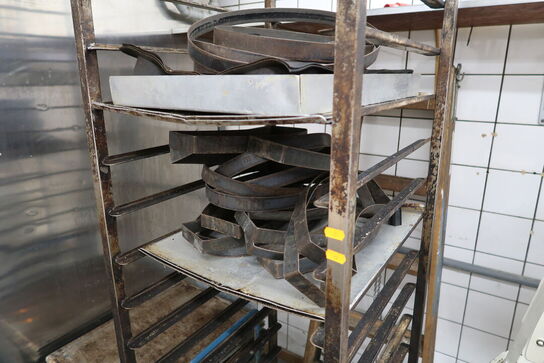 Stikvogn med div. Indhold