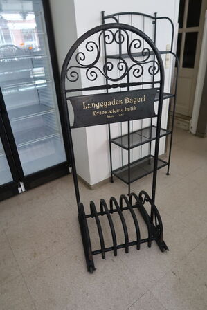 Skilt samt cykelholder