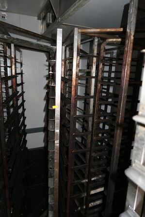 11 stk. stikvogne af forskellige slags