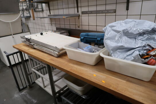 Varmepistol MAKITA div. værktøj, batterier m.m.