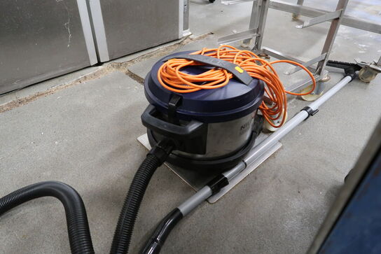 Støvsuger NILFISK VP930