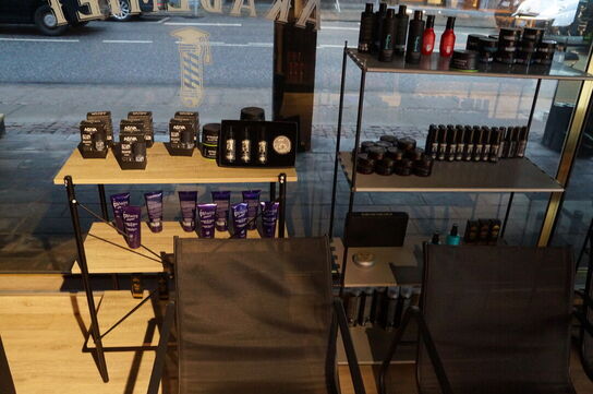 4 stk. salgsreoler uden indhold