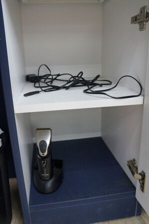 Arbejdsstation Inkl. Diverse frisørartikler