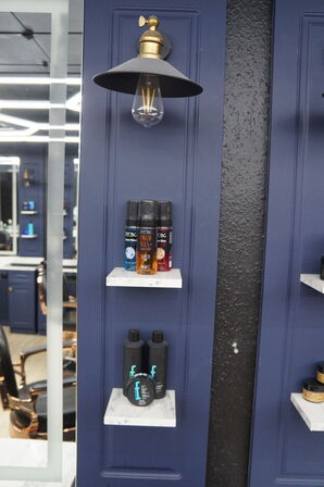 Arbejdsstation Inkl. Diverse frisørartikler