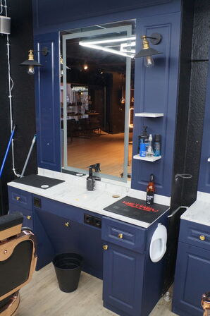 Arbejdsstation Inkl. Diverse frisørartikler