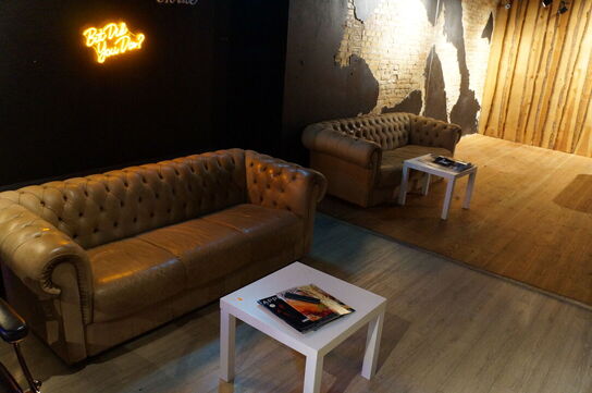 2 stk. sofaer & 2 stk. borde