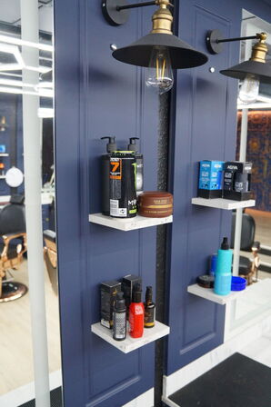 Arbejdsstation Inkl. Diverse frisørartikler