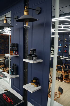 Arbejdsstation Inkl. Diverse frisørartikler