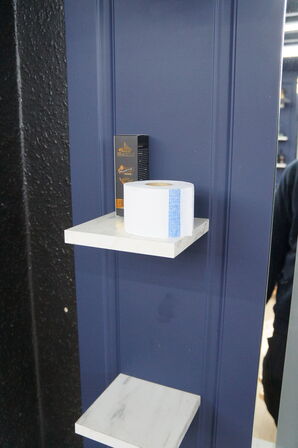 Arbejdsstation Inkl. Diverse frisørartikler