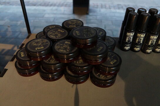 Indhold på 4 stk salgsreoler