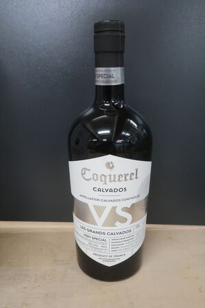 6 fl. brændevin COQUEREL CALVADOS VS