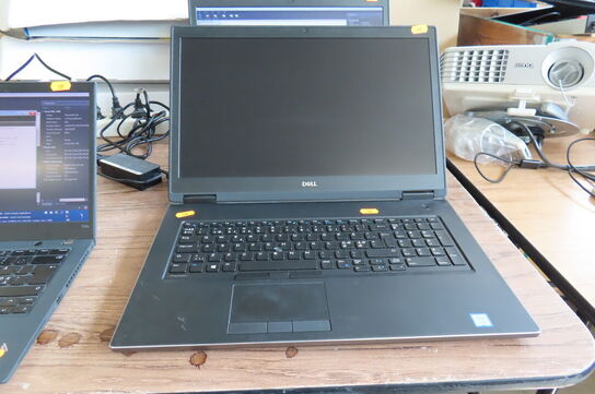 Bærbar computer DELL DELL PRECISION 7730