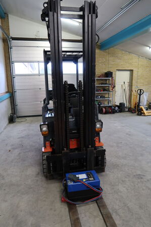 El-gaffeltruck TOYOTA 8FBET16 (Årgang 2013)