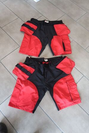 2 par shorts str. C56