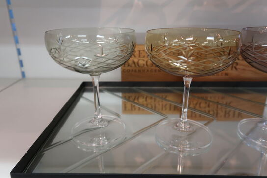4 stk. ass. Frederik Bagger Crispy Clear champagneskål 33 cl