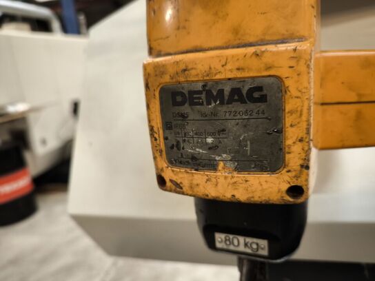 Søjlesvingkran med ek. Talje DEMAG