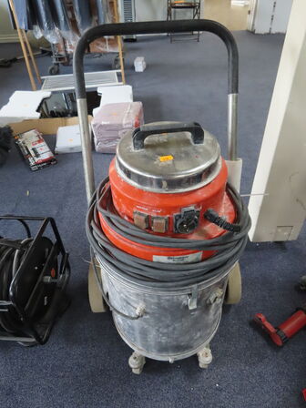 Støvsuger HUSQVARNA W250P