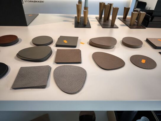 Div. Dækkeservietter og bordskånere m.m.