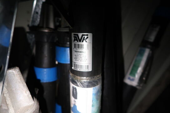 Spand med div. Teleskopudtræk AVR m.m.