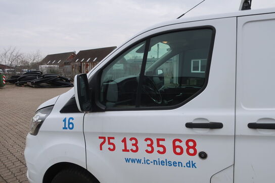 Varebil FORD Transit Custom Van 2.0tdci - Fwd (130 Hk) Kassevogn Fwd M6