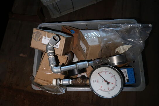 Grenreol med div. Tagrender, rør m.m.