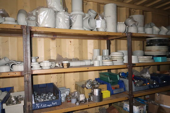 4 stk. lagerreoler med div. Varelager og reservedele