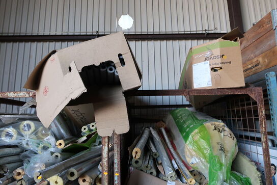 2 stk. opbevaringsbure med indhold