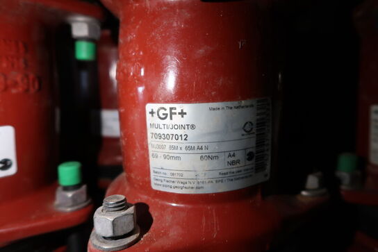 Lagerreoler med div. Varelager og reservedele