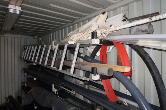 Grenreol med div. Varelager