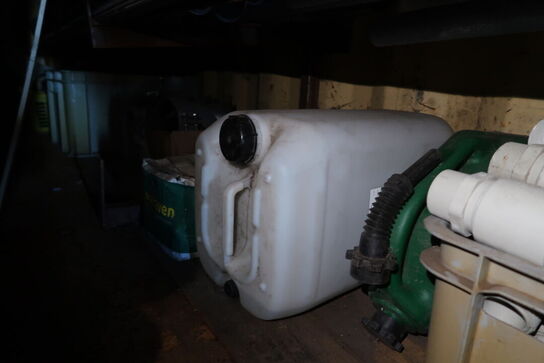 Grenreol med div. Tagrender, rør m.m.