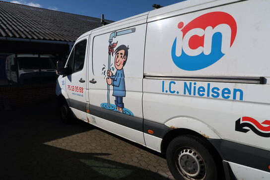 Varebil MERCEDES-BENZ Sprinter 316 CDI Kassevogn